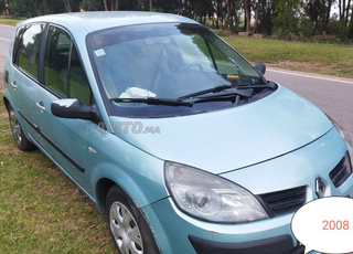 Renault Scénic 2 modelé 2008 dédouané 2011