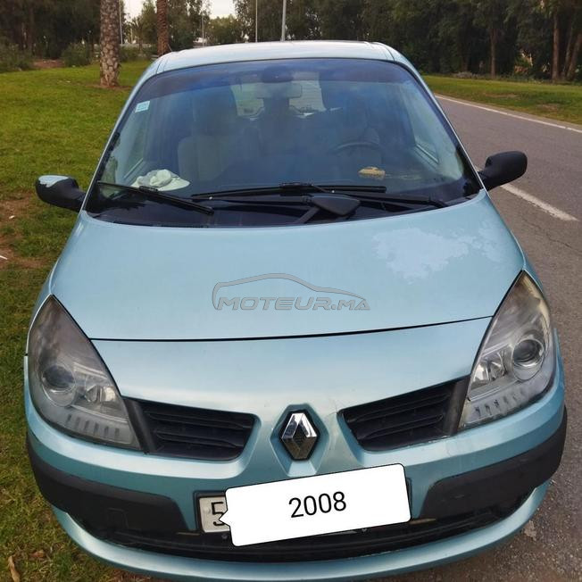 Renault Scénic 2 modelé 2008 dédouané 2011