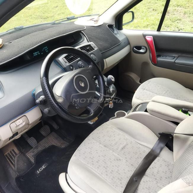 Renault Scénic 2 modelé 2008 dédouané 2011