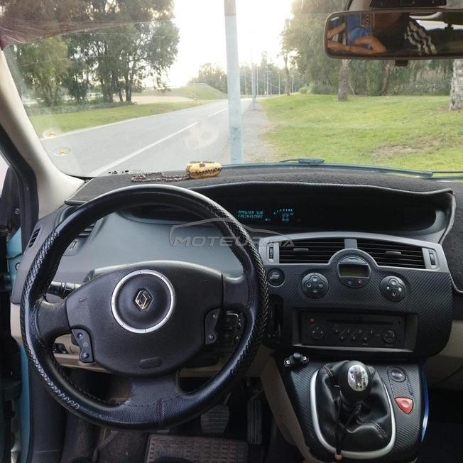 Renault Scénic 2 modelé 2008 dédouané 2011