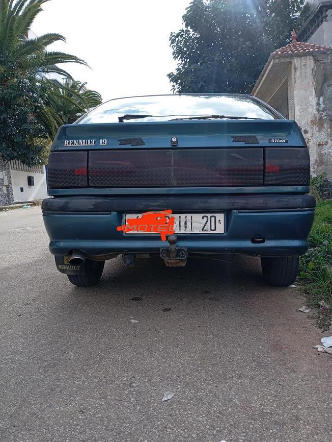 Renault 19