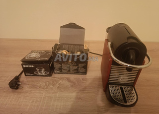 Machine à café Nespresso pixie 