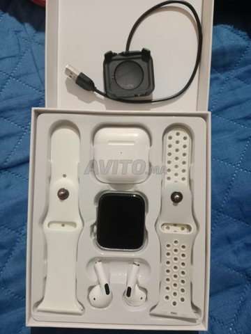 Pack  Écouteurs et Montre électronique 