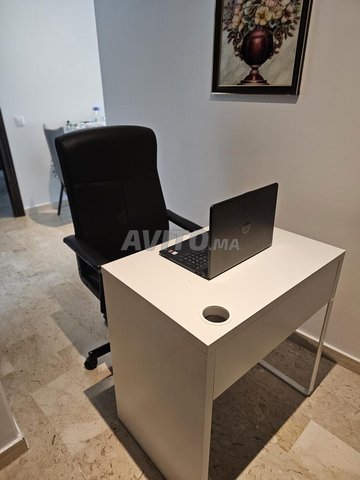 Bureau et Chaise IKEA - Comme Neufs