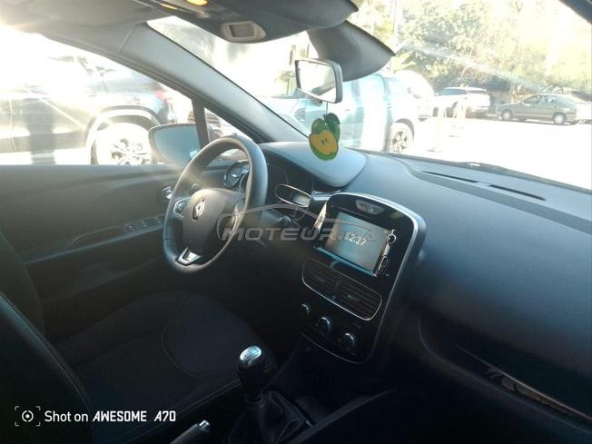 clio sidi Othmane 