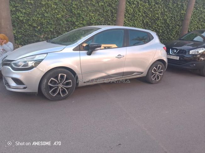 clio sidi Othmane 