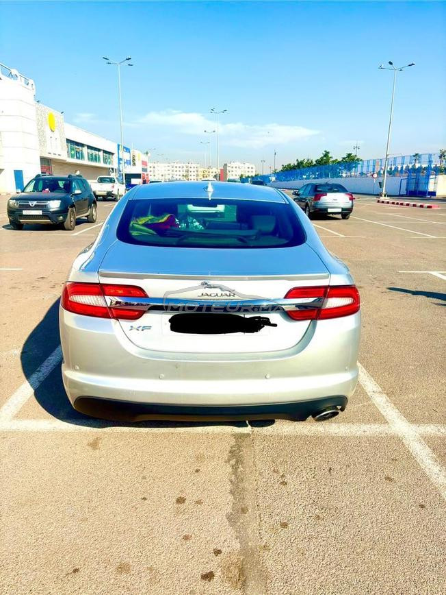 jaguar xf model 2016