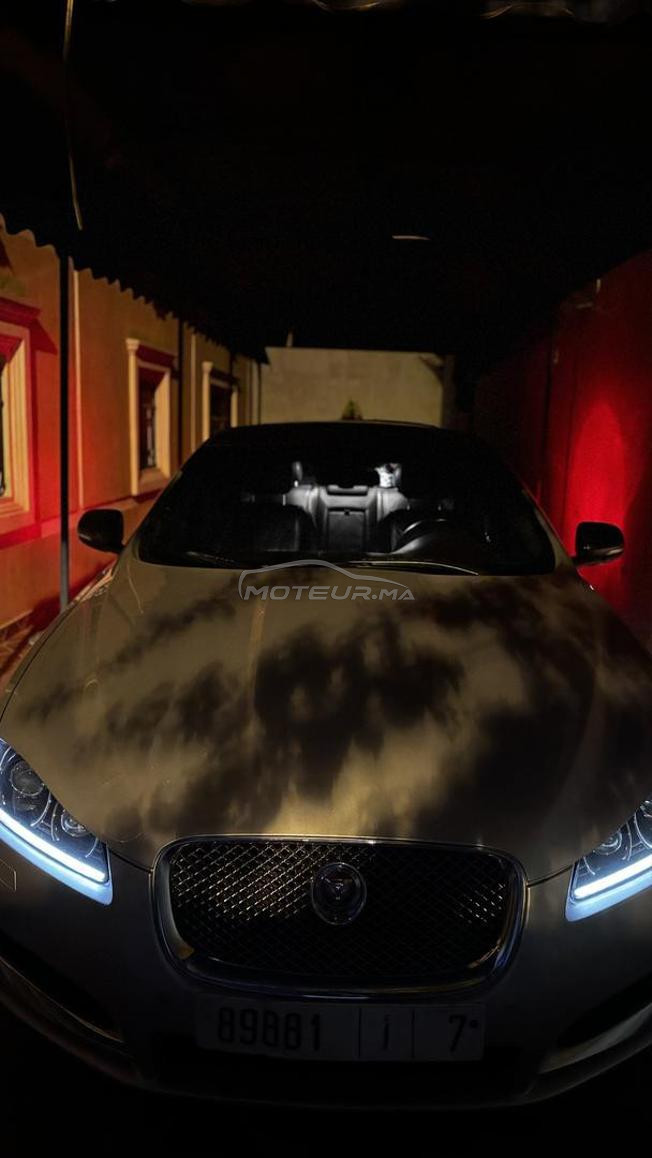jaguar xf model 2016
