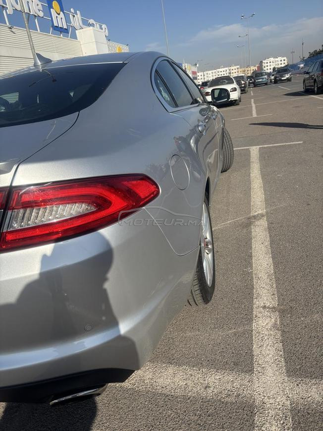jaguar xf model 2016