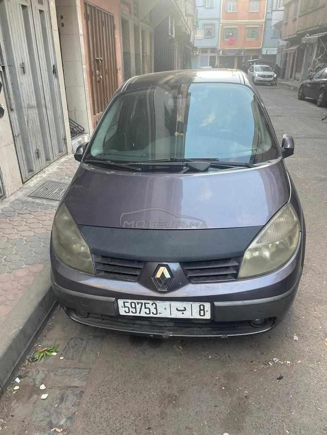 Renault Scenic Model 2004 à Casablanca