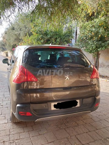 peugeot 3008 model 2011