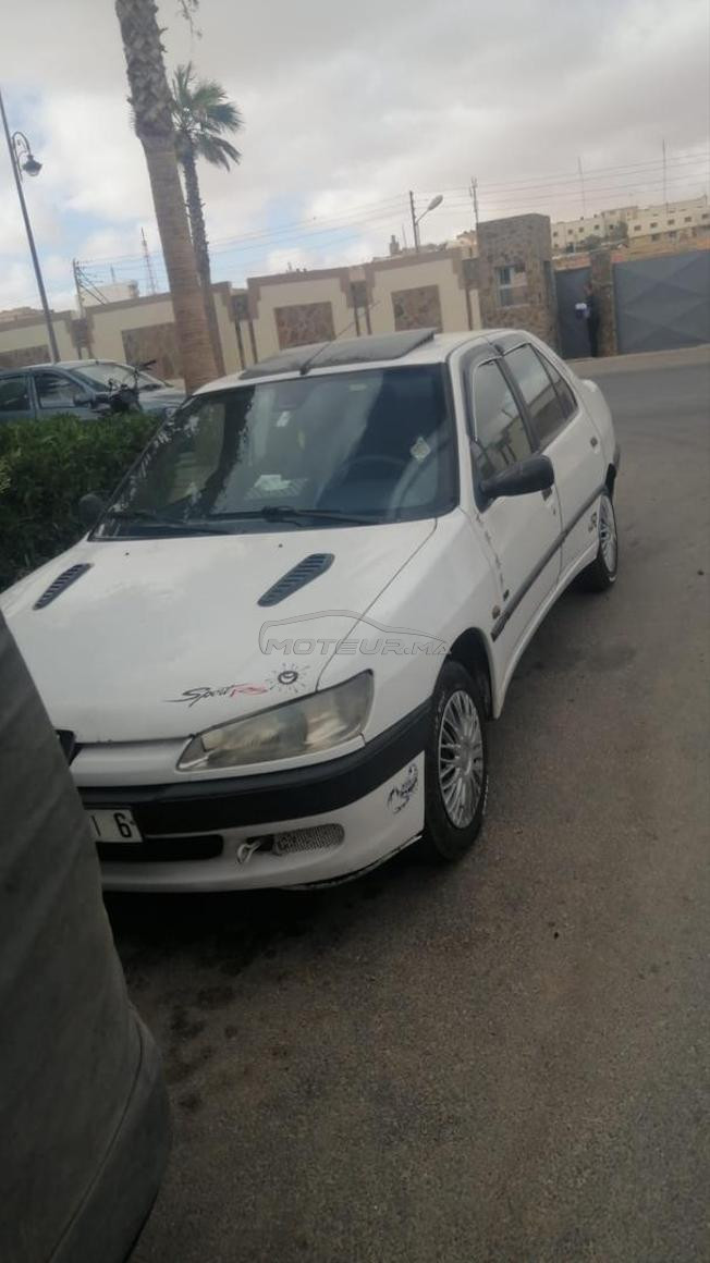 306 بيجو العيون