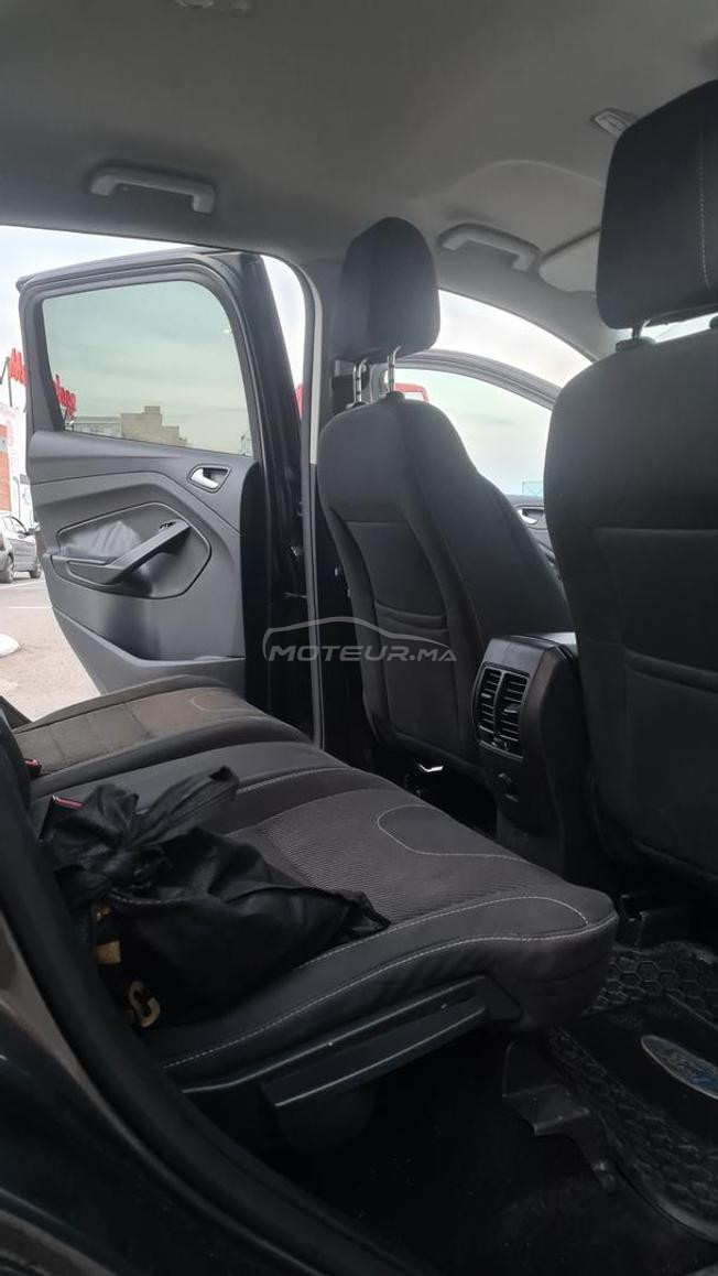 Ford Kuga première main  à Tanger