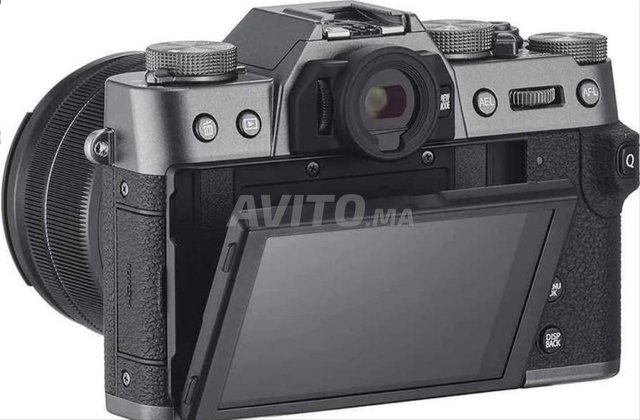  Fujifilm X-T30 Mirrorless Digital Camera