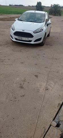 Ford Fiesta Diesel Manuelle 2017 à Rabat - 2