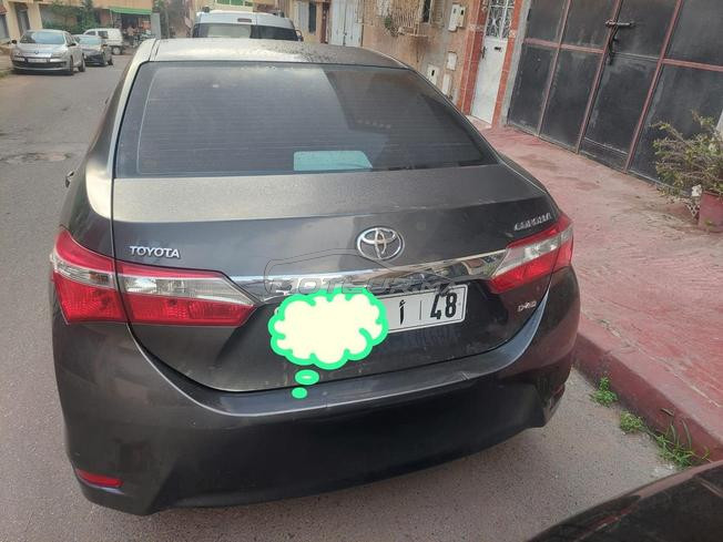 toyota corolla model  01/04/2016
