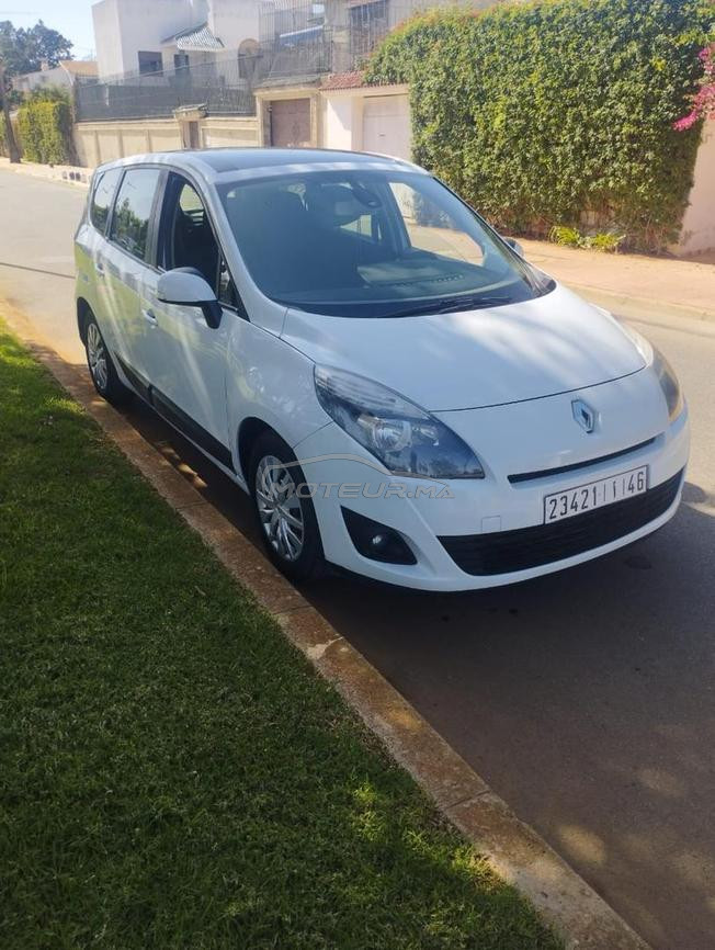 Renault Scenic Diesel Manuelle 2010 à Temara