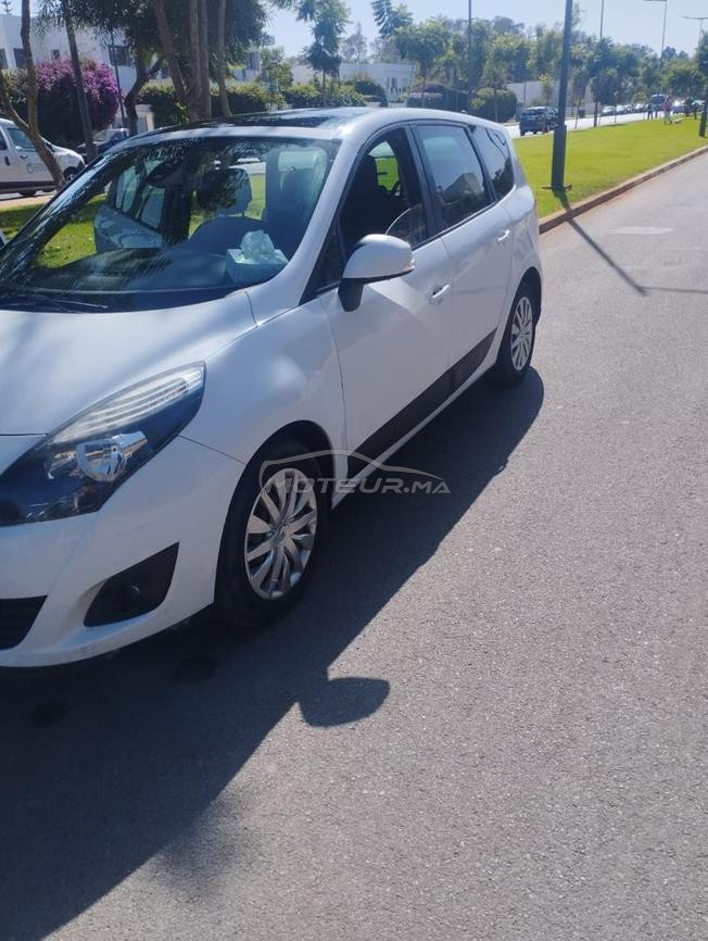Renault Scenic Diesel Manuelle 2010 à Temara