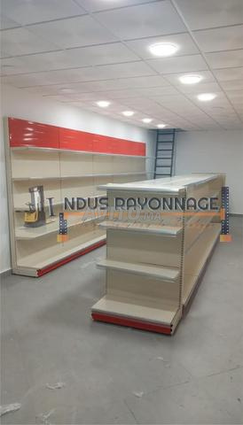 Rayonnage de présentation et de stockage en promo - 2