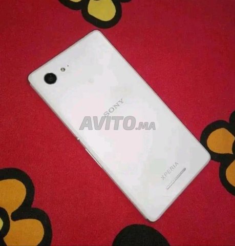 SONY XPERIA model D2203