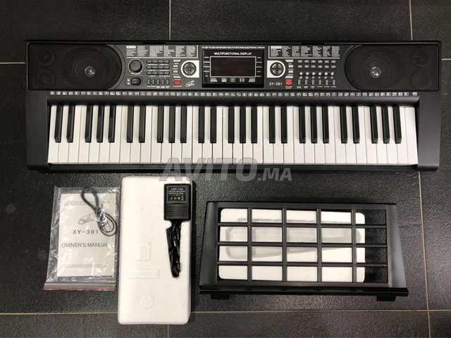 Piano XY-381