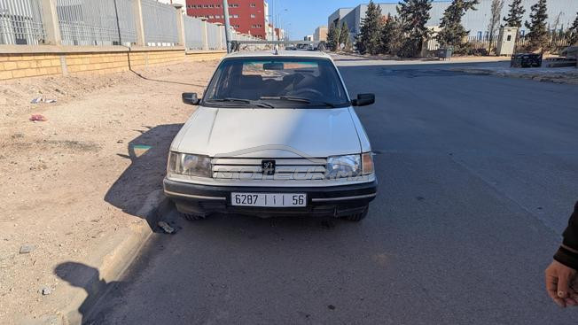 Peugeot 309 Essence Manuelle 1994 à Deroua
