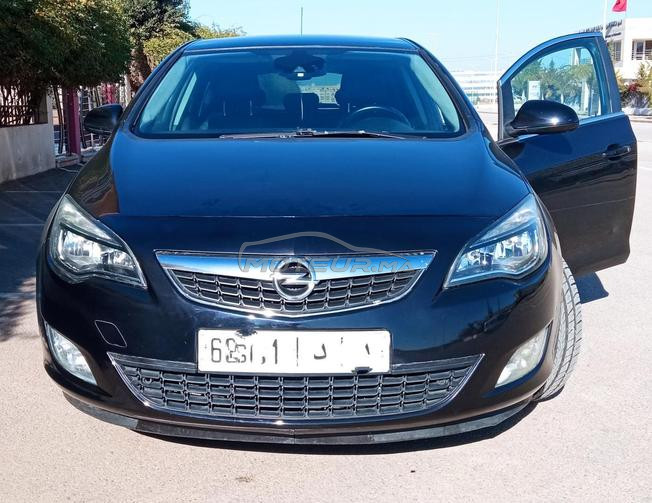 Opel Astra 1.7 diesel tout options modèle 2011