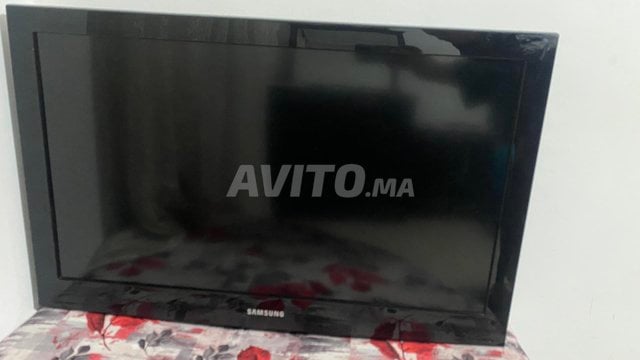 télévision Samsung 32 pouces a ventre