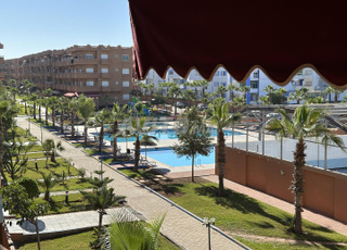 Appartement lumineux dans résidence fermée