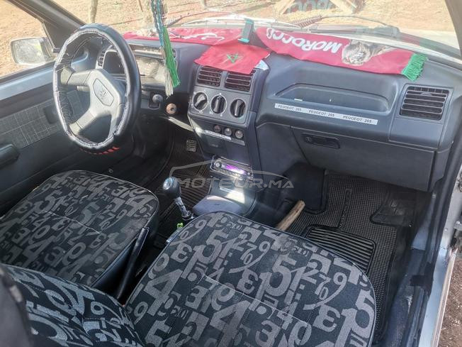 Peugeot 205 très propre diesel a vendre 