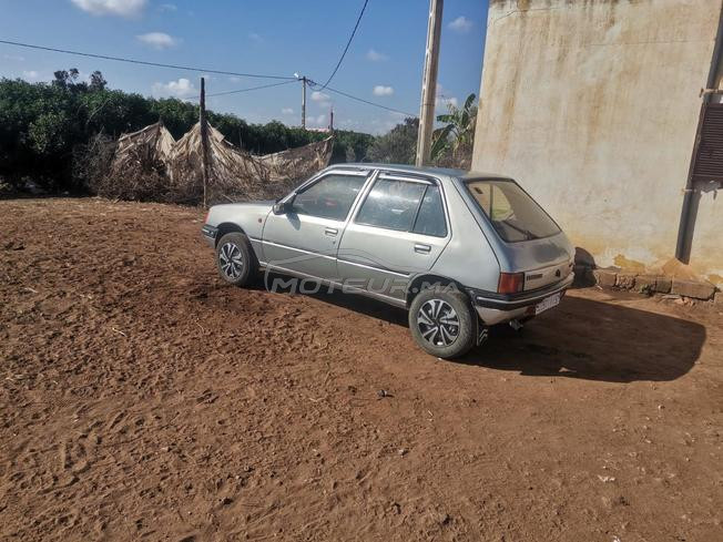 Peugeot 205 très propre diesel a vendre 
