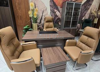 احصل على مكاتب مستوردة فاخرة