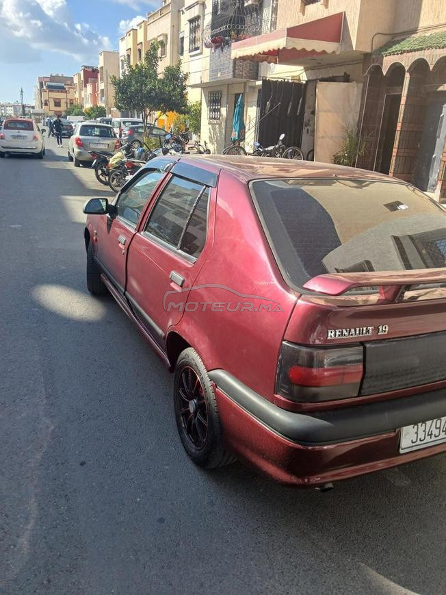 Renault 19