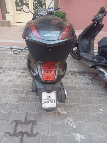moto dans très bon état - 2