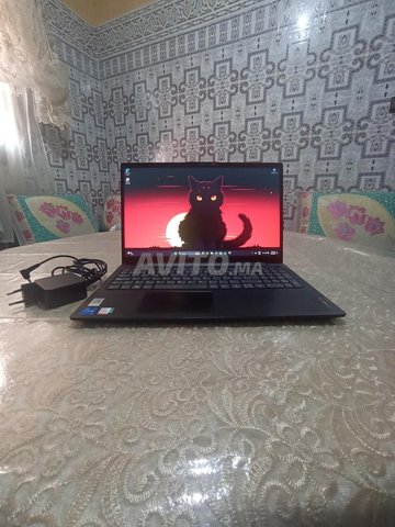Lenovo i5 11th génération v15 g2 / 8 Ram 256 ssd /