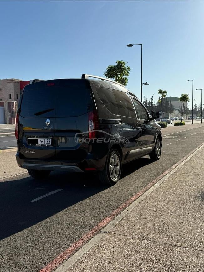 Renault Express Diesel Manuelle 2022 à Agadir