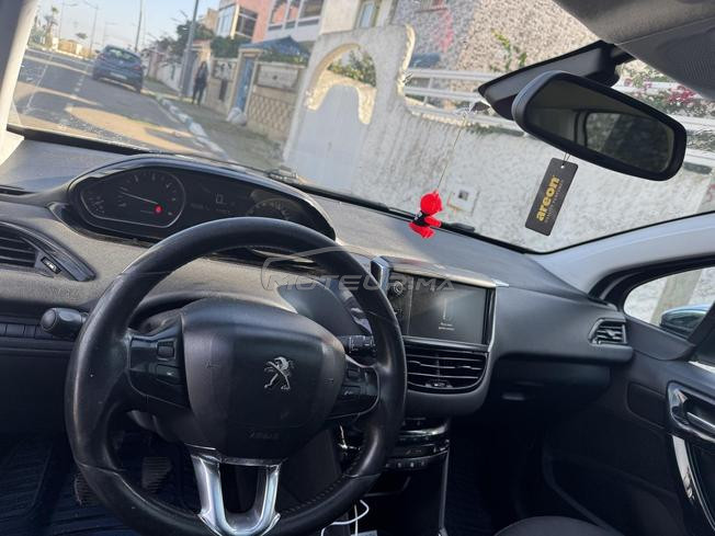 Peugeot 208 Diesel Manuelle 2016 à Kénitra