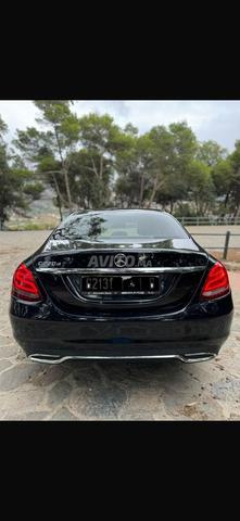 Mercedes-Benz 220 Diesel Automatique 2016 à Rabat - 2