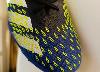 chaussures de sport - football - taille 46