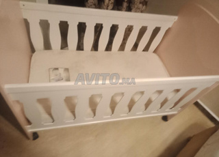 lit IKEA pour bébé fille 