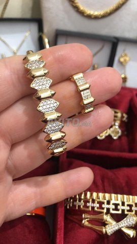 bijoux en acier inoxidable