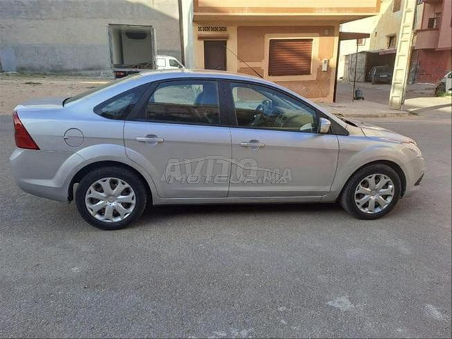 ford focus ghia