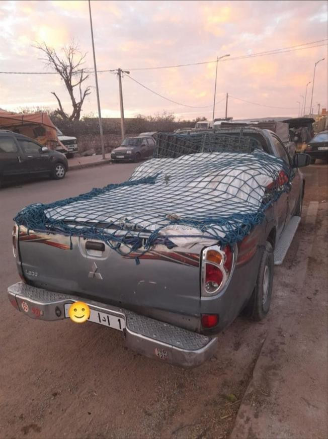 mitsubishi L200 modèle 2009 