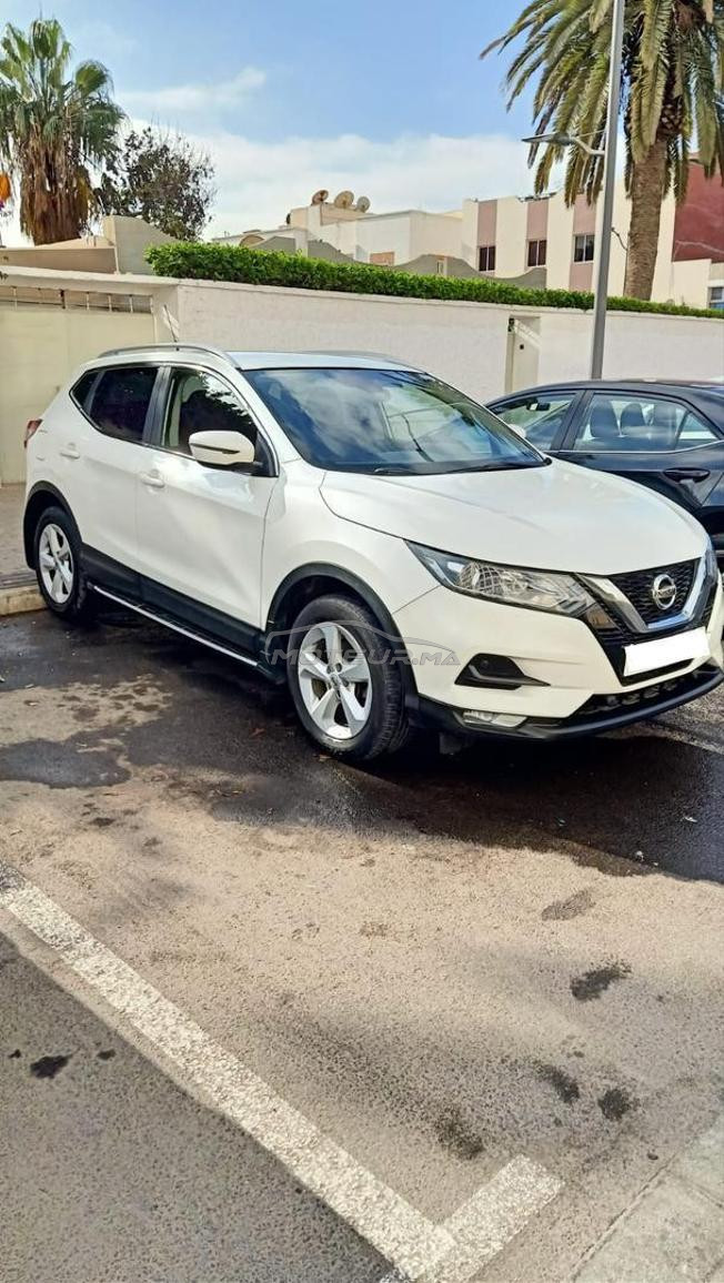 Nissan Qashqai 6 CV automatique écran