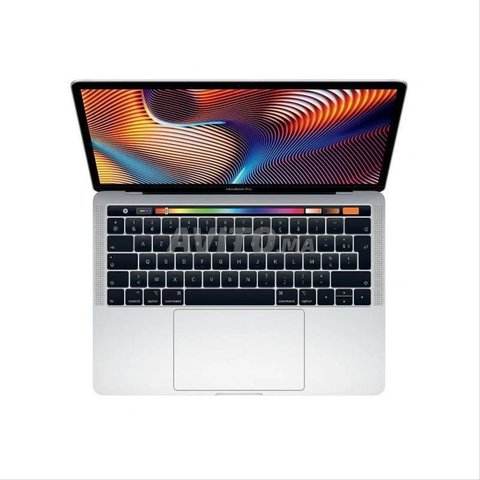 MacBook Pro 13 pouces Touch Bar Neuf