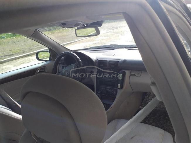Mercedes-Benz 220 Diesel Manuelle 2003 à Sefrou