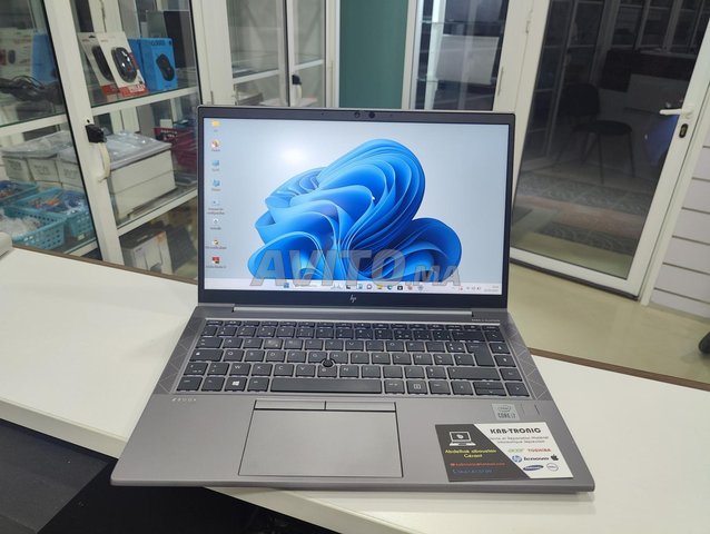 HP zbook firefly G7 i7 10 th