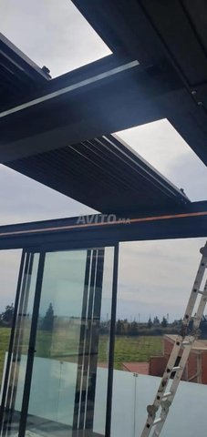 PERGOLA BIOCLIMATIQUE RÉTRACTABLE