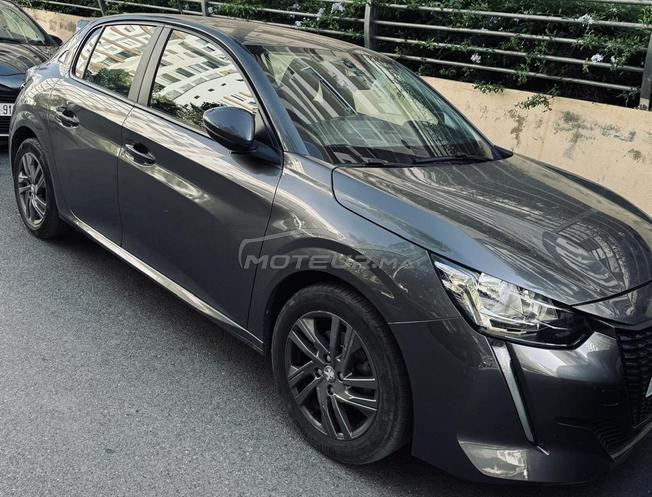 Peugeot 208 Diesel Automatique 2021 à Rabat