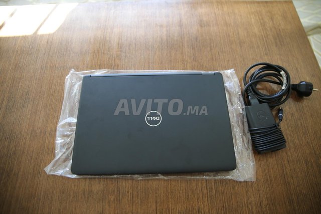 Dell latitude i5 8eme gen 8Go 256 ssd comme neuf